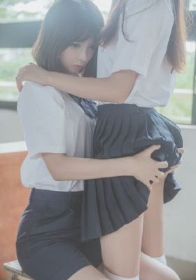 商务旅行戴绿帽子